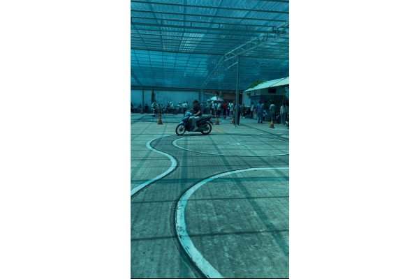 THI BẰNG LÁI XE MÁY A1