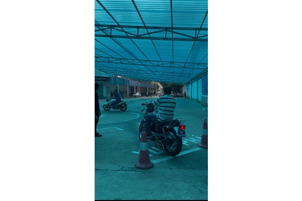 THI BẰNG LÁI XE MÔ TÔ HẠNG A